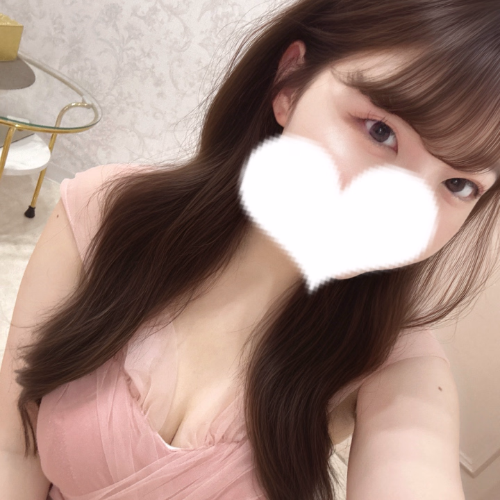 まゆはです🌿

出勤しております！
スタートから来ていただき嬉しいです🫶🏻
23:30までおりますのでお待ちしてます🫧

ネイルも変えたので見に来てね💫