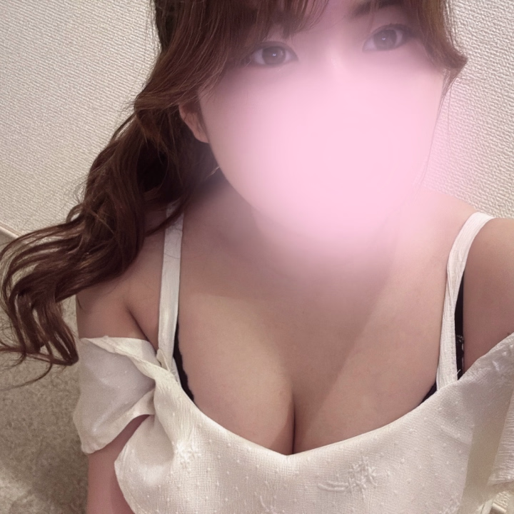 本日2日目です😊

24時までいます！！

お時間合う方待ってます✨