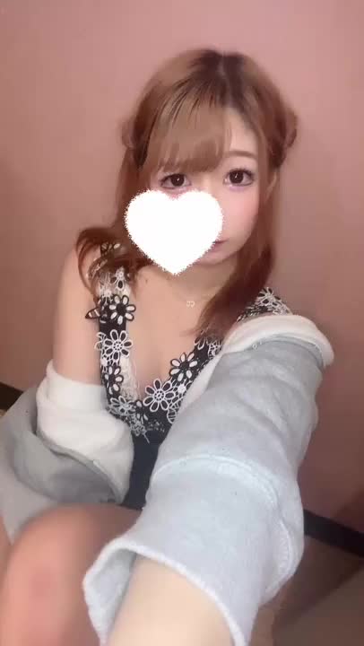 本日退勤になります💞💞
ゆみあにあいにきてくれたお兄様には本当に感謝でいっぱいです💭
何回ありがとうって言っても日記に書いても足りないくらい、ゆみあはしあわせものです😭💞💞
また明日も9時からです！
土曜日なのでお兄様にたくさんあえるとうれしいです⭐