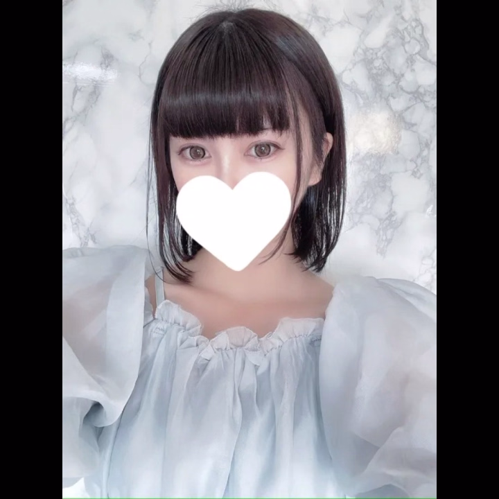 みらい出勤してます🩷


昨日お誘いいただいたお兄様ありがとうございました(՞ . .՞)"💕


またお礼書きます📮_____💌.


明日からまたお天気くずれてくる予報ですね( ´•̥̥̥ω•̥̥̥`)

偏頭痛持ちにはつらい予報です(｡-_-｡)💭

出勤も少なく短くする予定なのでまた見てください|ू･ω･` )

今日は21:00までと短いですがお誘い待ってます💗