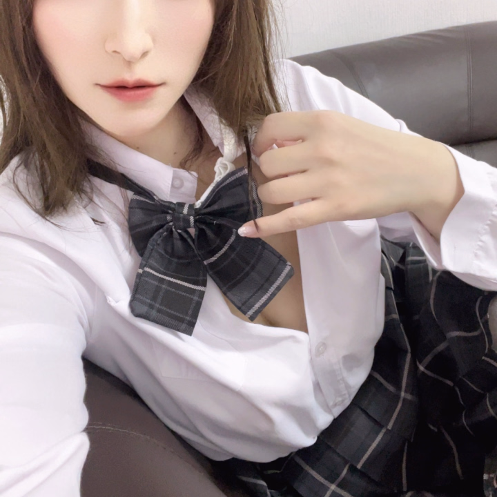 この時間までにお誘いいただいたお兄さん方♡
ありがとうございます🥰💖

楽しい時間を過ごせて嬉しかったです🫶

そして19時以降にご予約いただいているお兄さん方❤️
お逢いできるのを楽しみにしてます(ˊ˘ˋ)

少し空き時間なので、これからごはんでも食べようかな😋🍴

今回の出勤もいよいよ明日まで❣️
明日のご予約はまだまだお待ちしているので、タイミングの合うお兄さんはぜひ遊びに来てくださいね💕︎

このあともよろしくお願いします🥰✨️