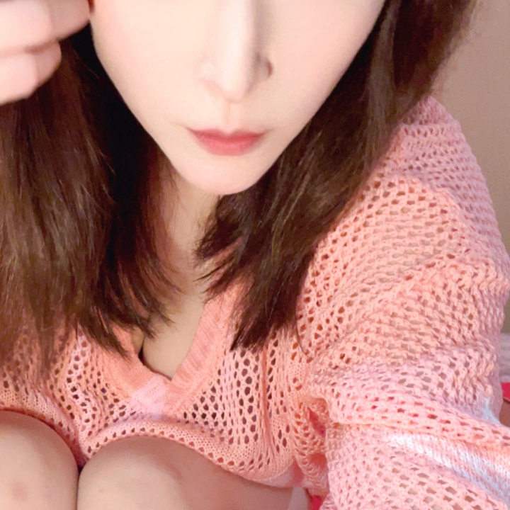 そろそろお仕事終わったり、ひと息ついてるお兄さんも多い頃かな(˙˙*)？

今日も1日お疲れさまです✨️

頑張ったご褒美に、少しだけ癒しの時間を過ごしませんか？🫧

まだまだお誘いお待ちしてます💓