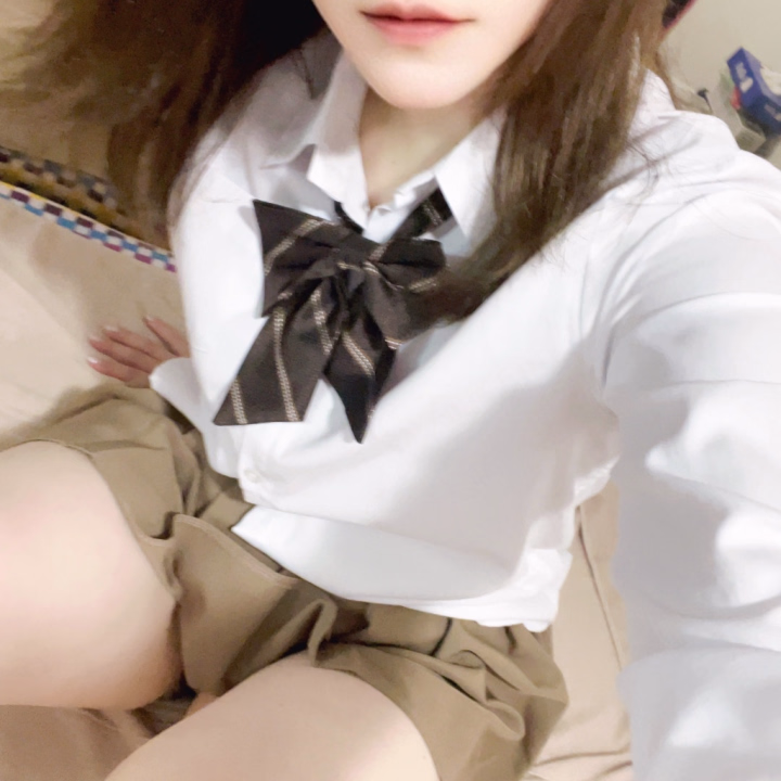 おはようございます♡

本日いよいよ最終日です❤️

今日はかなりミニ丈スカートの制服にしてみました❣️
ドキドキしながら着てるので、ぜひ見に来てほしいな💕

最後までたくさんの素敵な出会いがありますように✨️

ご予約・ご来店お待ちしてます♡🫶💕