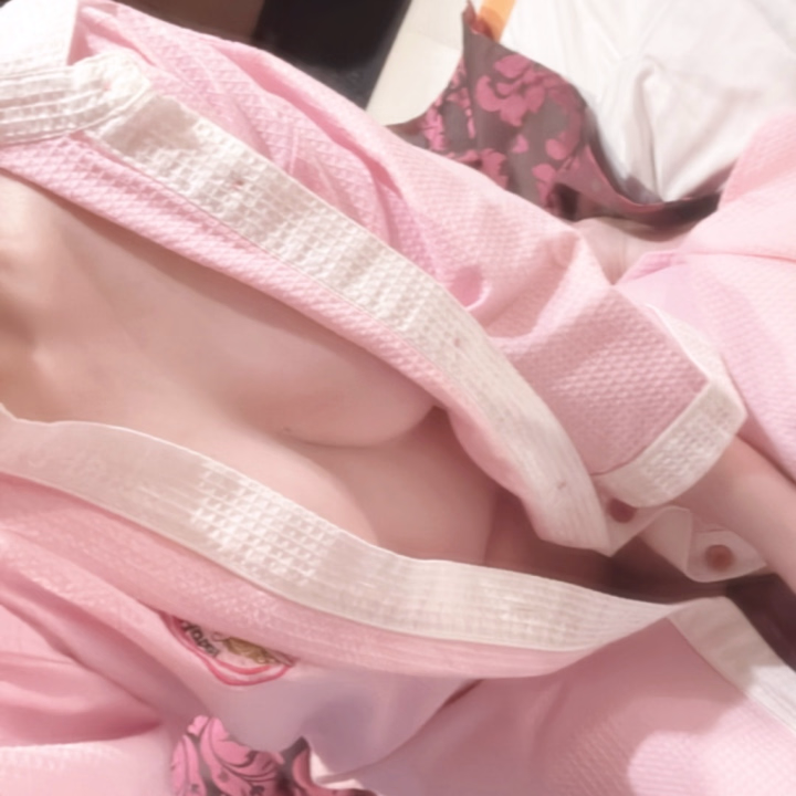 月曜日なのに初日からたくさんのお誘い
ありがとうございました♡

暑くなってきてるから
明日も体調気をつけてください！

マイは１人でやらない主義なので
一緒にエッチしてください♡♡
12日までいるからたくさん
誘ってー！♡♡