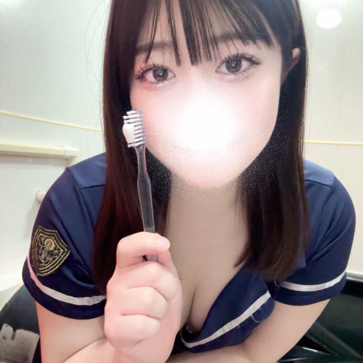 「ねっとり♡」

フレンチキスはドキドキしてきちゃうし、
濃厚ねっとりなのはもっと興奮しちゃうよね🫣🩷

たくさんちゅ〜したいから
お口はキレイにしててね♡
虫歯作っちゃダメだよ〜( > ·̫ <⸝⸝ᐢ )💘