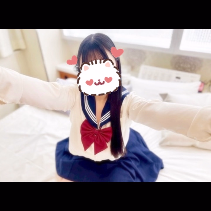 こんばんは🌛

えむです🔥💜

本日から出勤再開です(๑•̀ㅁ•́ฅ✨
濃ゆい時間を過ごせたら嬉しいです🐱