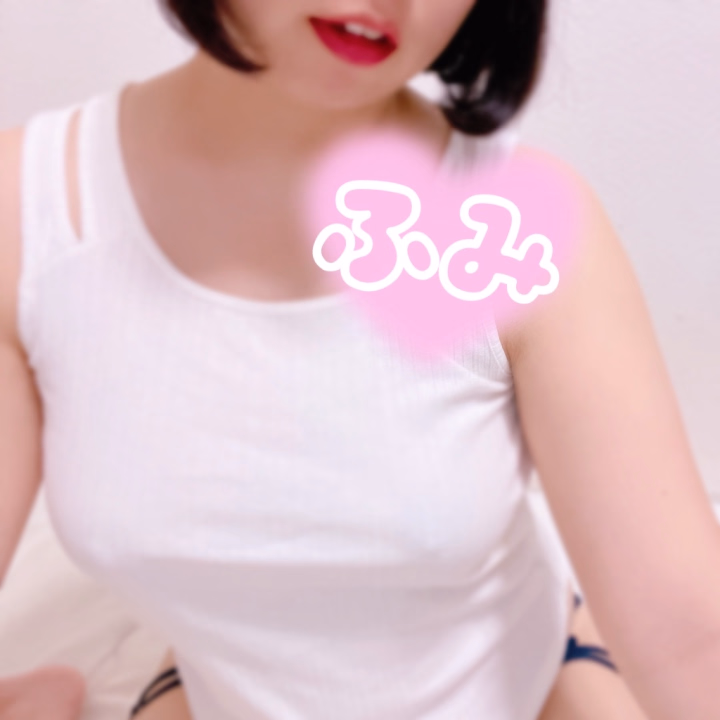 お礼日記は明日更新させてください🙇🏻‍♀️💦
たくさんお遊びしてくれてありがとう♡♡

明日、12時～21時までお待ちしております♡
グリーン車のご予約はこちらから···▸﻿072-228-7333

お友達と電話しとるんやけど
ずっと今日のサッカーの試合について語ってる📞‪‪ ̖́-
もうそろそろ眠くなってきたよ～😪
