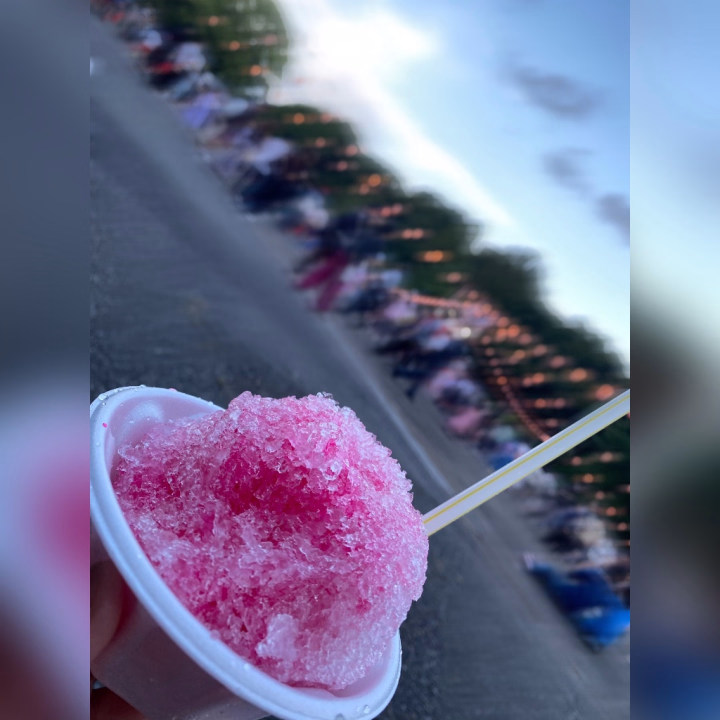 10年ぶりのお友達とお祭り🍧💕

すごく暑くて人も沢山だった😳

それに気になってたハンディファン
友達の押しでついに買えた🙌✨

いつも気になってても
中々手が出せない(´•̥ω•̥｀)

でも、友達がオススメしてくれて
一緒に見に行ってやっと手に入れた͈ ᴗ̀ ̫ᴗ́ ͈

お友達には感謝٩(๑•̀ω•́๑)