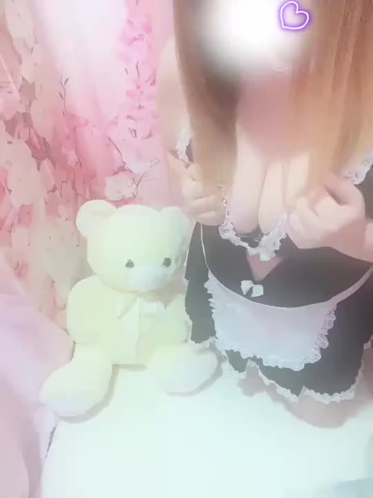 メイドコスプレして撮ってみました(ฅ ฅ*)....ෆ

お兄さんと沢山イチャイチャしたいな🥰

エチエチなお兄さんもお待ちしてます( *´꒳`*)💕