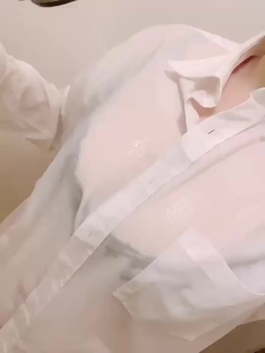 やわらかぷるんぷるんおෆぱい💗

スケスケ感もいいかな？🥹ෆ˚*

もみじと沢山イチャイチャしてくれるお兄さんお待ちしてます(*´ `*)