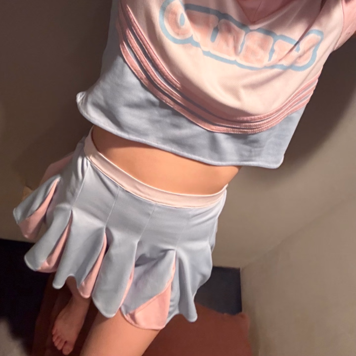こんばんは🌛あんりです♡

ちょっと遅くなりましたが、
あけましておめでとうございます！
本年もよろしくお願いいたします🙏💓

26年一発目はチアガールでした(*^^*)
23時までお待ちしております〜
