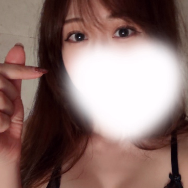 おはよ٩(◦`꒳´◦)۶

今日は14時までおみせでまってるよ🤍

週末はもつ焼き食べたから、
お肌ぷるぷるなのかも…？🥺笑

もつ焼き食べて、つけ麺をすすって、お酒も飲んでチートな週末だったので、今週はチョコザップ強化するぞ！！！！💪