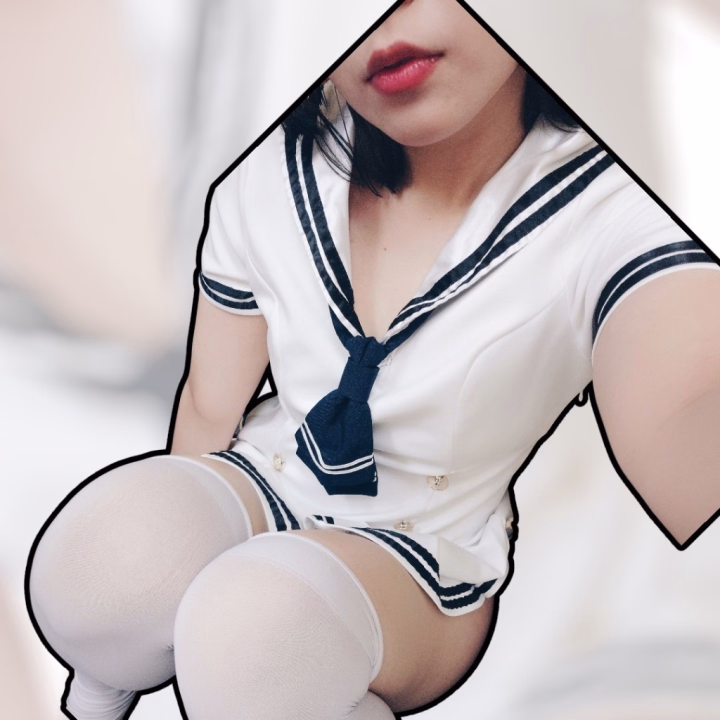 はるかさんからお譲り頂いたお衣装✨とっても可愛くて早速着てみました⸜(*ˊᗜˋ*)⸝

どうですか？夏にピッタリでは？？

最近New装備が増えてるのでルンルンです✨ぜひ見に来てくださいね😊