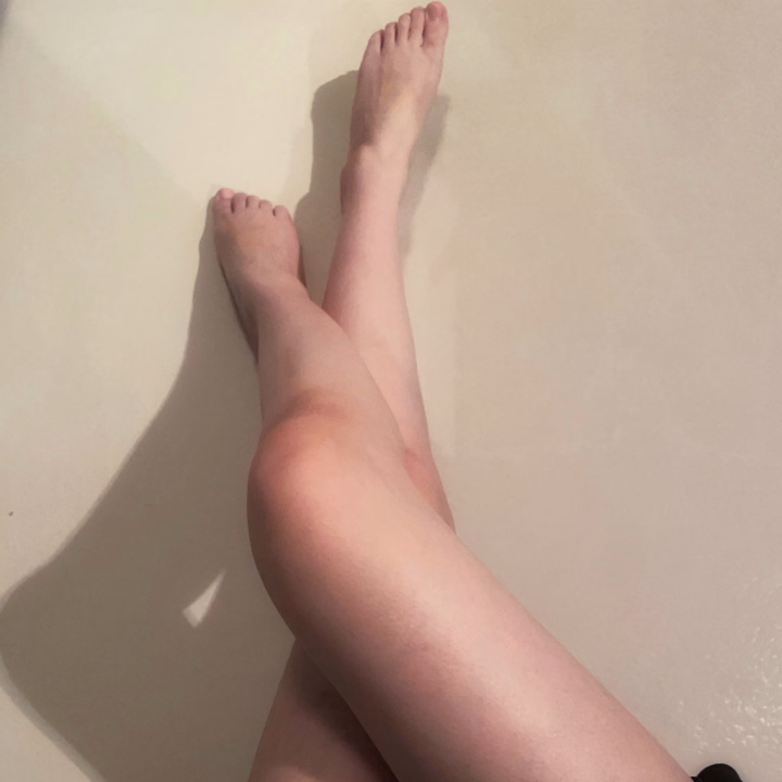 きこの自慢のパーツは脚！
よく褒められるんです😊

まっとではたくさん脚絡めながらイチャイチャするのが好きなんだ🥰
今夜は一緒に楽しいことしましょ？
ラストまで待ってますね♪