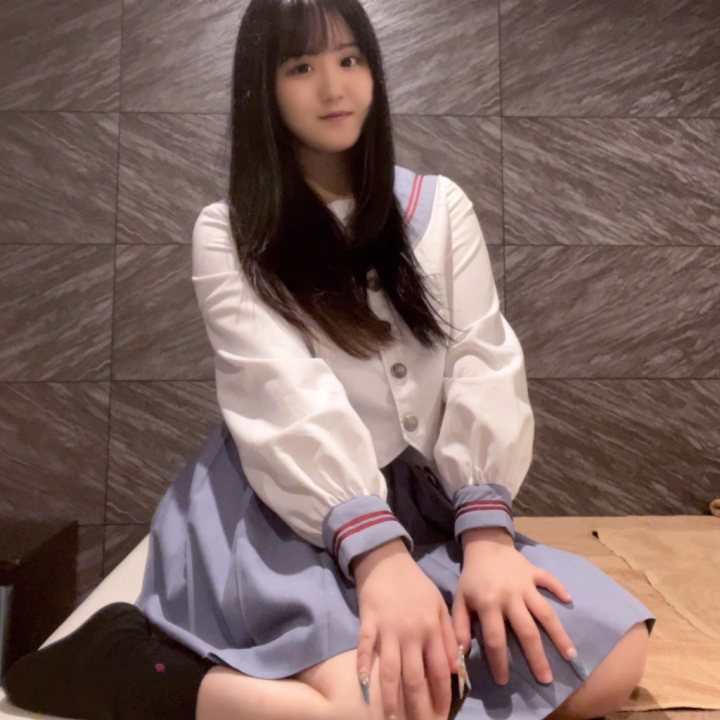 なんとなんとまた制服着れちゃいました🩷

セーラー服ぽいのもとってもかわいー！！🎀
もっと色んな制服着てみたいです(๑•̀ㅁ•́ฅ✨

今日は15時までの短かった時間の中お誘い頂いたお兄様達ありがとうございました💓

また会えるのを楽しみにしてます＞ꇴ＜🎵

💞はち💞