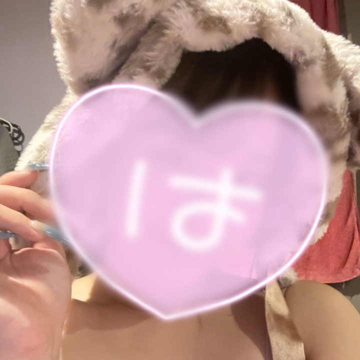 おはようございます☀️

今日は連日より少し短めですが、9:00~15:00で出勤してます！

お団子多めなのですが、珍しくストレートです！💓💓
いつも以上に清楚な感じがして制服が似合いそうです😍


会えるのを楽しみにしてます🫶🏻