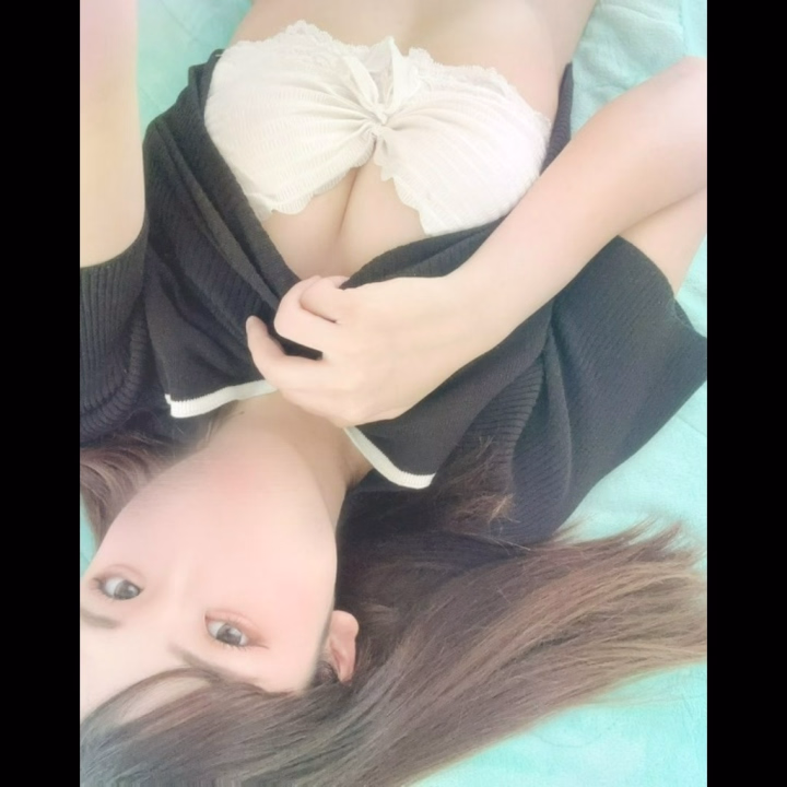おゆです！
今日から出勤です!!

今日は24時まで受付してるので
お兄さんからのお誘いおまちしてます!!

おゆに癒されに来てください♫