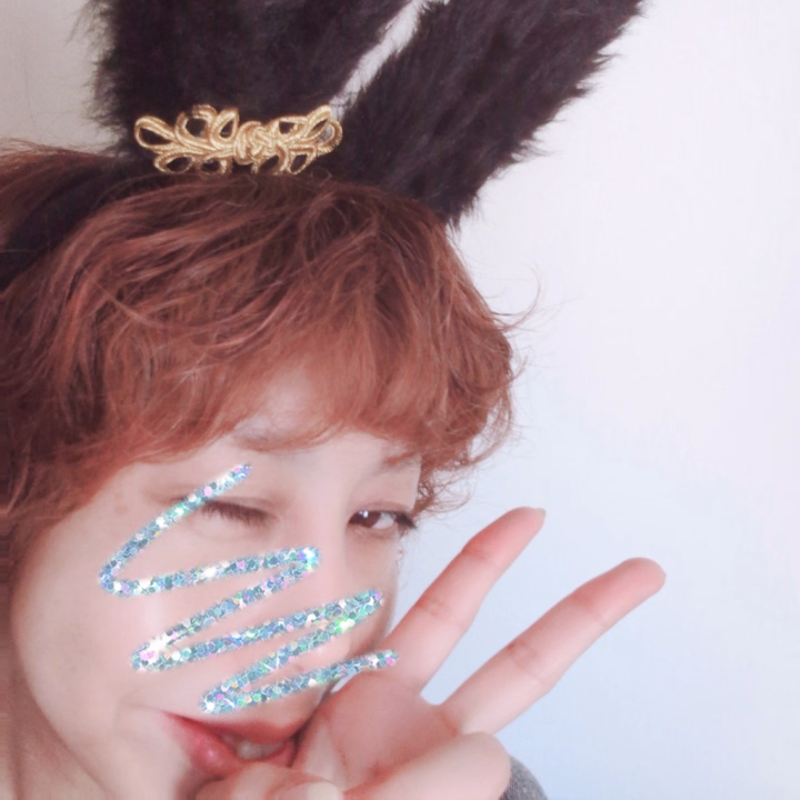 今日はちゃんと出勤するよ🥰

復帰っ！復帰っ！！

緊張して、
あまり寝れなかった😂😂

家事終えて、ちょっとまったり中〜🙌

そして出勤の準備しなきゃね😘


今日も❤️15:00〜23:00❤️


れおんと、
淫らにエロ〜い時間を一緒に過ごそうね😎❤️‍🔥


また出勤したら投稿しますね✨