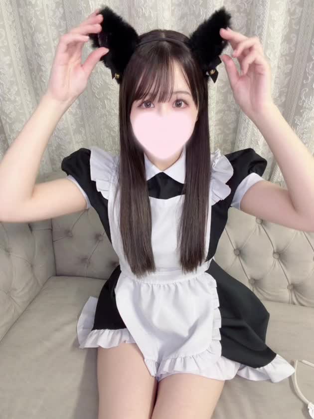 猫からパンダ🐼♡
今日は14時から出勤します！
4月もよろしくお願いします(* ᴗ͈ˬᴗ͈)🌸