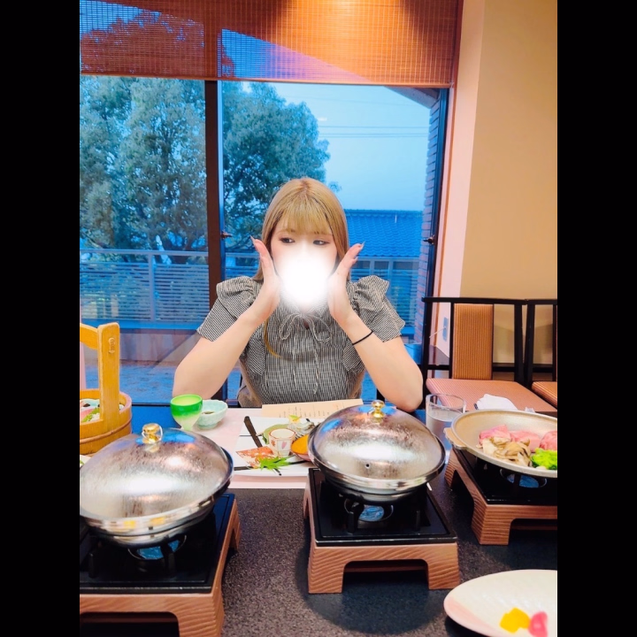 はのんです(﹡ƠωƠ֦﹡)

この後出勤します〜🧚‍♂️💫

お部屋都合で
14:30出勤に変更なりました！

また後でねん(｡･ω･)ﾉﾞ