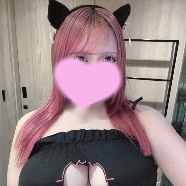ゆうりとお兄様の2人の相性♡♡ 一緒に確かめてみませんか．．//😏🩷  お互い求め合っちゃうような 最強な相性のお兄様♡ お待ちしております///🤤💞💞