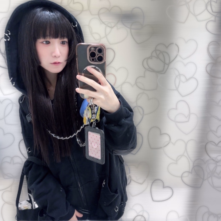 今週もありがとうでした🤍
今日はバイオ終わってエクの付け替えしてきた〜〜さらさら🥹✨
前回担当してくれたお姉さん指名したらちょいなかよくなれてうれしい