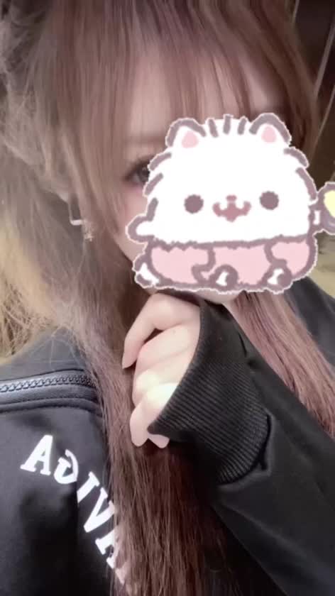 これ言ったら引かれるって･･･わかってるの😹

わかってるの･･･😹

これ口にしたら
引かれるって🥲

でも言わないと
頭の中が
◯◯◯でパンパン?

綺麗な言葉に
置き換えるの
苦手だから
そのまま、すぐに口に出しちゃうの🥹

下品
卑猥
変態
おち◯ぽ
おま◯こ
チョメチョメ?

でも
全部ひっくるめて
まりななんで🌸

我慢していると
妄想が膨らんで
おかしい方向にイッてしまうだけ😹

今日も朝から
誰にも言えないこと
悶々ムラムしています🥰

性格は
悪くないほうだと思うけと

おま◯こだけは
阿婆擦れ女なの🫣