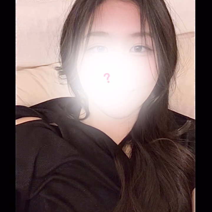 わーん🥺💕
お久しぶりです❤︎

たくさん予約が入ってるみたいで
朝からとっても嬉しい気持ち🥹🫧

実は今日は、いつもとちょっと違う雰囲気の下着なんだ🤍🕶️
ギャップが「えちぃ♡」って思ってもらえたら嬉しいな☺️💭

今日予約が取れなかったお兄さん🍀
**6月30日【9:00〜20:00】**
で出勤予定だよ📝💕

会えるのを楽しみに待ってるね🫶🌷