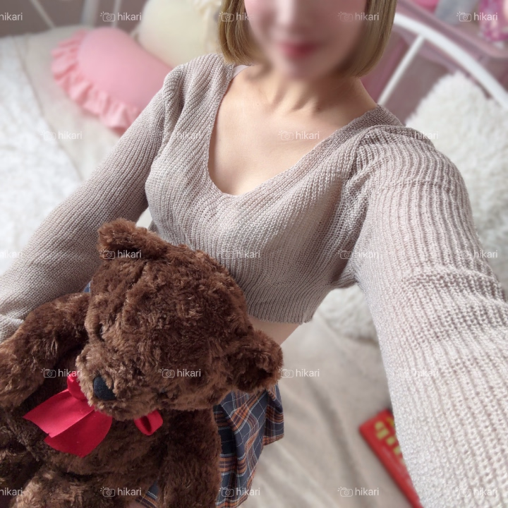 今日も駆けつけ仲良し様ありがとう🥹
連休前に会いに来てくれて嬉しい♡
相変わらずの反抗期だったけどね?(笑)
初めてのアレ最高だったね🤭
初めまして様もありがとうございました♡
次回5/10(日)です🫶🏻︎💕︎︎
では、しばしさようなら𓂃⟡.·