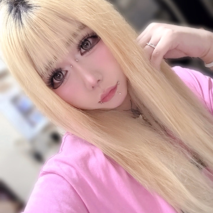 こんばんは ~ ♪

土晩だよ！！！なにするの ~ 🤔
飲みいったりするのかな ~ ?
イヴもお酒すぎたから飲みたーい🍻

まだまだイヴはムラムラちゅー🥺ᩚ

ムラムラしてるおにぃさま
イヴとあそぼ 🤤

どんどんお誘いしてね💕︎
お待ちしてます！！！