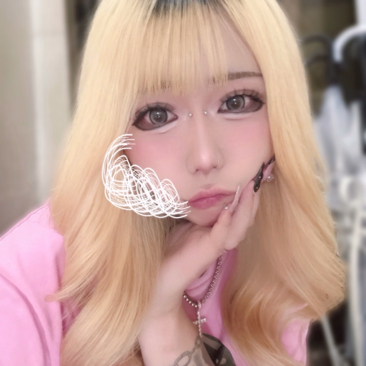 まだまだえちえち気分💦

おにぃさまとどエロいことしたいな🤭
ムラムラしてるおにぃさま会いに来てね

スプタンのちゅー味わって👅

26:00までだから急げ ~ 😻🫶🏻