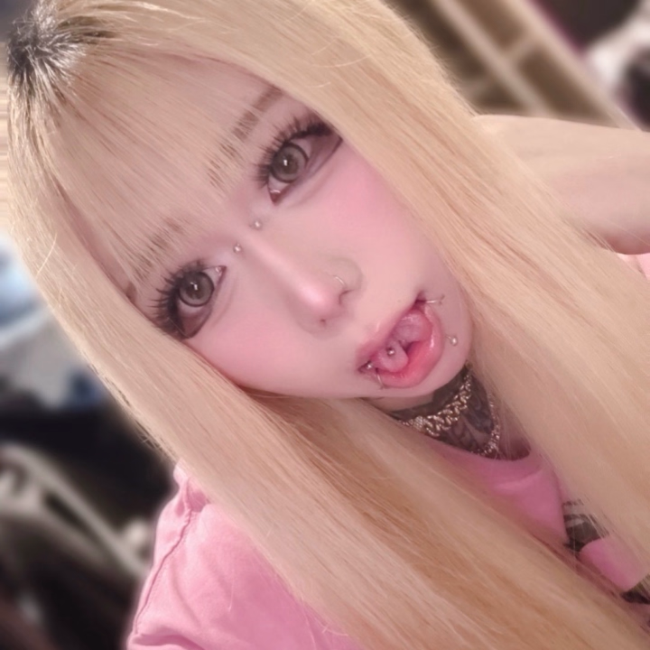 こんにちは ~ ♪出勤してるよん❤︎

2日間おやすみしてたから
ムラムラが限界だよ ~ 💦

26:00までいるから
お時間合うおにぃさま待ってるよ✌🏻

変態おにぃさまと変態なことして
遊べるの楽しみにしてるね💭

問い合わせ待ってまちゅ♡