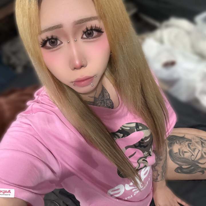 出勤してる ~ 😻

今日はすごい晴れてるね☀️
風も強くて気持ちい！！！

まだ射精できてないから
そろそろしたいな🤫

いっぱい出る気がする笑

イヴは明日から3日間お休みなので
今日いっぱいえっちなことしたい！

明日からお仕事の
おにぃさま多いと思うから

今日イヴと気持ちいことして
明日からお仕事頑張ろ？🥹

今日も26:00までいるから
良かったら会いに来てね💕︎

まってるね！