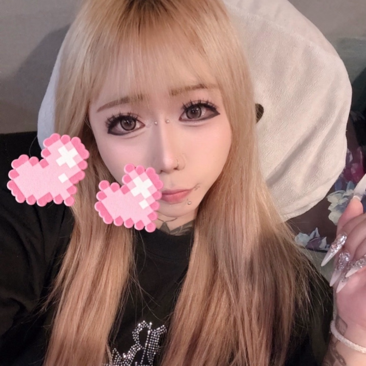 まだまだムラムラしてる。😻

おにぃさまともっと
えっちなことしたいな💭

26:00までだから
急いで会いに来て🥺ᩚ

お誘い待ってます📞