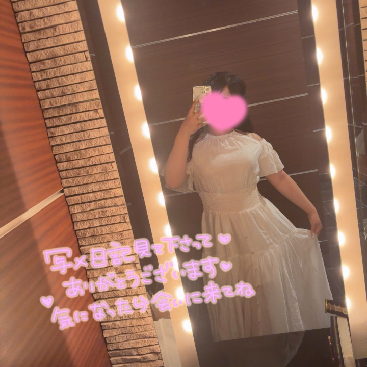 めろんです🍈
明日の出勤15:20~残り1枠飲みです‼️
キャンセルが出ちゃったから誰か会いに来て欲しいな|´-`)チラッ
60~70分のみの枠になっちゃうけど、待ってます🫶
お問い合わせお待ちしてます🎶