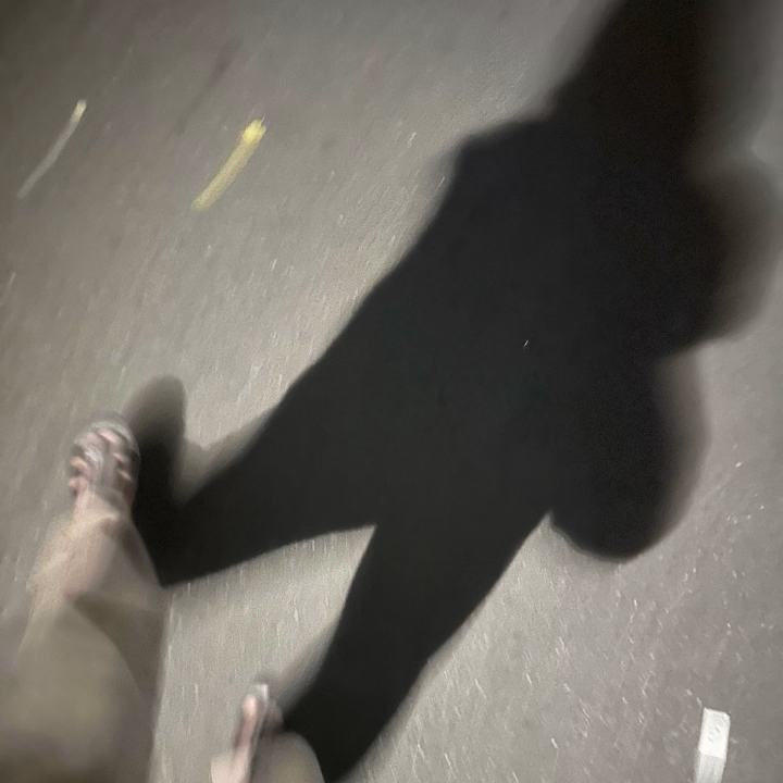 ようやく観に行けたっ！！！

1年越しの国宝、、、

互いに違う、決まった運命を生き続けて
わたしには到底追いつけない苦労と努力が詰まった作品でした！

映画館で見れてよかった😭

迫力ある音響や歌舞伎にも魅せられ、あっという間の3時間。

おすすめの作品あったら教えてください😊

明後日は久しぶりに夜から五反田いますので、ヒメ予約はギリギリ今日まで？
明日以降はお電話お願いします🙌💞


きよ