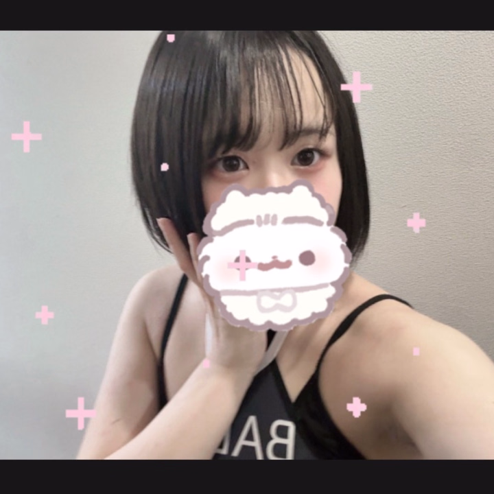 こんばんはっNo.99赤坂です^_^
日記あげるの遅くなってしまったー💦打ち込んで寝落ちてまた打ち込んでね落ちてを繰り返してました😹😹


本日もラブコール、ご指名ありがとうございました！！
明日も10:00〜20:00で出勤してますー！！！4連勤の4日目…最後の最後にお疲れ様っていいにきてほしいなぁー！！



どうー？？ショートボブにあってるでしょ？(๑･̑◡･̑๑)
今日もたくさんかわいいかわいいって褒めてもらえて嬉しすぎたなー！！




明日もお待ちしてます♪♪