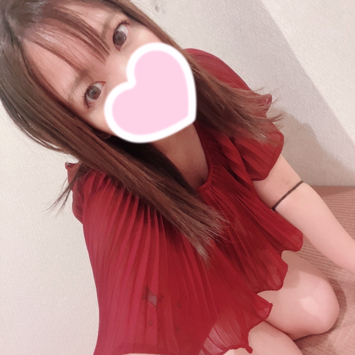 こんにちは〜！！
出勤しました(*  `ω´*)ゞ💝

めちゃくちゃ良い天気でうれし〜！
こんな日は素敵な出会いがあるに違いないと今からワクワクしてます🍑😘💋

今日は珍しく23時までいるので週末気分で遊びに来てくれたら嬉しいな〜！💝
楽しみに待ってます🥰