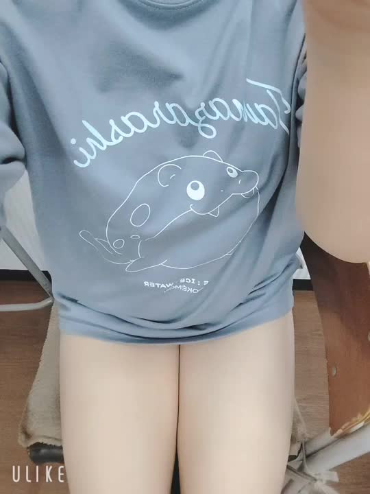 GOGO学校三ノ宮店にてTシャツイベントしてます☺️

ノーブラでしかもTバックでTシャツ着てます(/// ^///)

気になる方はぜひご予約やご来店お待ちしております☺️