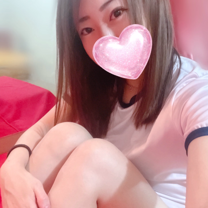 おはようございます☀️

太陽の光が眩しくてエネルギー最高❣️

幸せですね🍀

あやπは今日までの出勤になります💕

今まで可愛がってくれてありがとうございました🥰

ラストの今日は体操服だよ💋（心の中でまた来て欲しいって言って💓）

Mに見えてSな気分☺️

たくさん運動したぁーい💕

ミラクルなMットでローショ◯たっぷりぬるぬるしましょ✨

あやの想いは、えちえちを通じて共に歩み元気にすること✨

見える価値と見えない価値の循環を高め、人生を愛と豊かさでパワーアップさせるため、お兄さまのANAをガン見します👀

確かな想いはそこにあるんです✨

見て、触れて、感じて💕

誰にブーブー言われてもこれだけは譲れない❣️次の1歩は？あなただけの道をえちえちで照らしてね💋