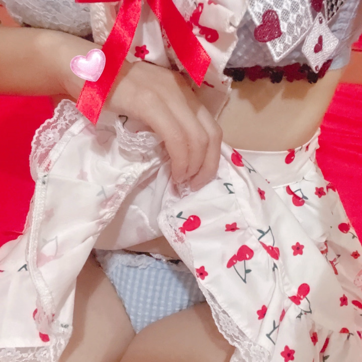 夜はまだまだこれから💕

飲み会後でも大歓迎です☺️

あやと一緒に遊んでくださるお兄さま✨

いっぱいあやπ可愛がってください😊

ローショ◯でぬるぬるにして、最高に気持ち良くしちゃいます💕

Mットは90分、120分のロングが最適です☺️

会えるの楽しみにしてます💋