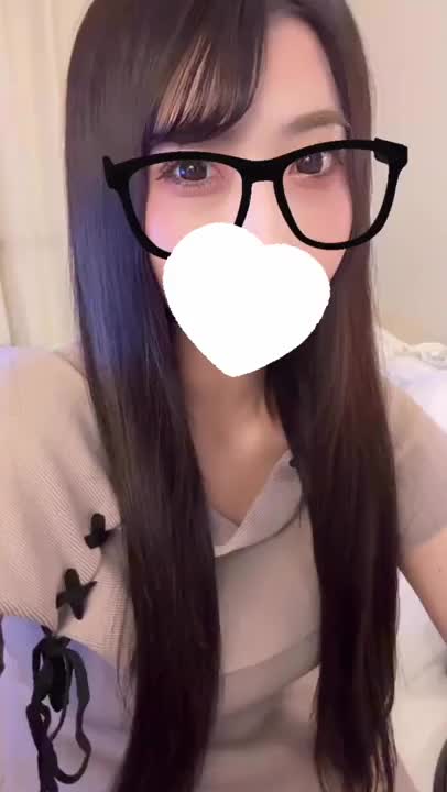 こんにちは🥺
今日もお仕事のお兄様お疲れ様🩷
もうラストスパート？だね😳
茉莉愛は期間限定出勤なので
11日までしか会える時間はない
ですが、推しは推せる時に推せ❣️
という言葉もあるくらいなので😂笑
少しでも会いに来てくれたら嬉しいな🥲
2人で沢山気持ちよくなろ〜🥰🥰