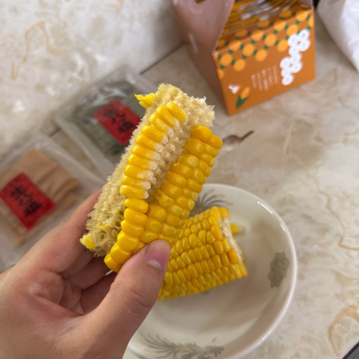 とうもろこしはこうやって食べる派