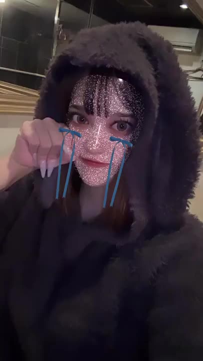 エルサも可愛い可愛いたくさんするからお兄さんからの可愛いも下ちゃい🐈‍⬛🎀🤍
