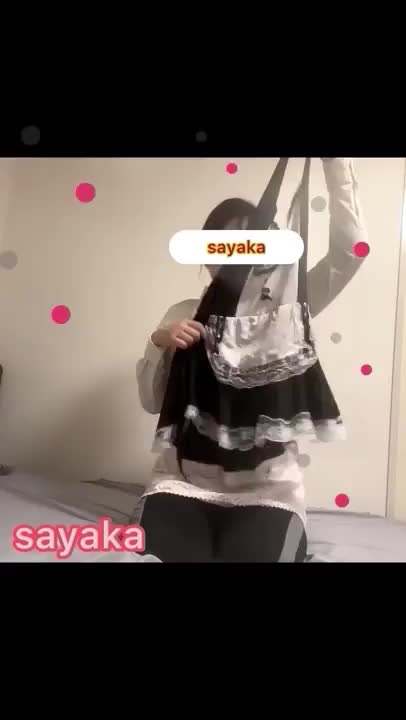 最後は脱がしちゃう？？❤️🫣❣️
きちんと服着て隠れてるのと、露出が多いの、どっちが好きですか？？☺️💕