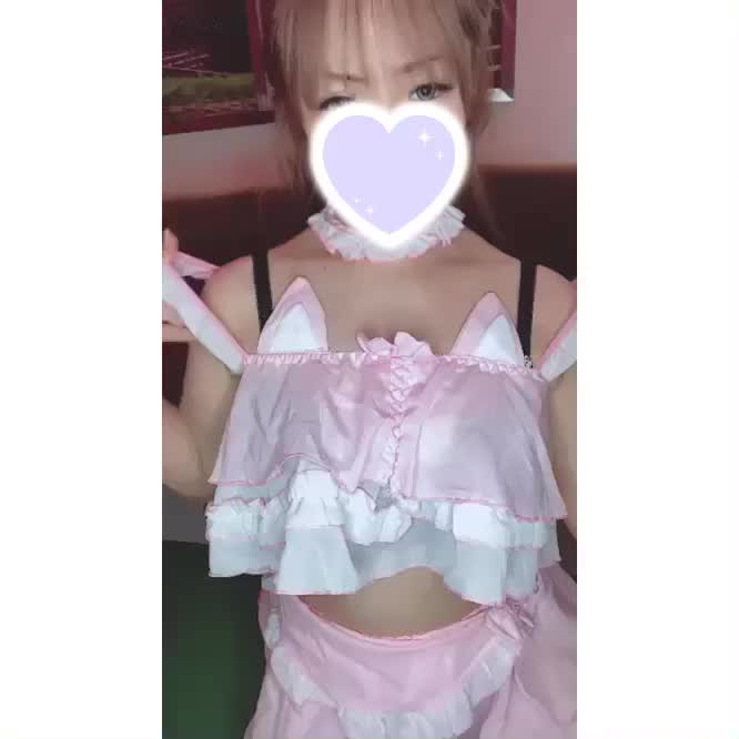 ちっちゃいのに、
おっ ぱいあるね~♡
ふわふわ~って
よく言ってもらいます🥺❤️

直接会いに来て、
さわ ってみてね🫣♡


🍑