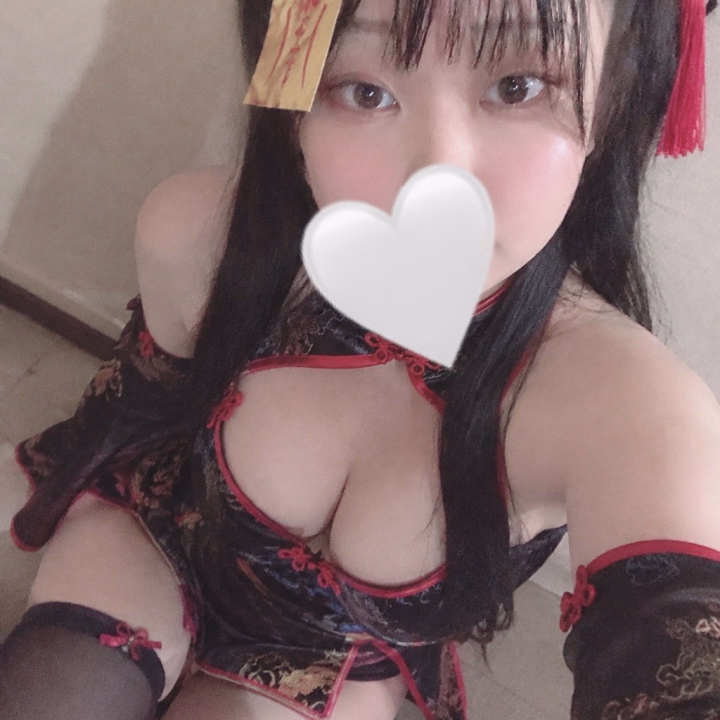 ハロウィンの時期なのでキョンシー🎃

お店の受付もハロウィン仕様になってるよ🦇

らいにイタズラされたいお兄さんは
ハピネスに集合💗

なんだか今日は寒いけど
ヌルヌル運動でアチチになろうね🤭💕

らい