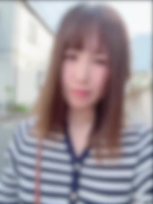 風が強くて髪の毛ボサボサ動画🤣
.
.
みなさんたくさんの愛をありがとうございます💕
みんなが会いにきてくれて一緒に楽しく過ごしてくれることがとても嬉しくて幸せです✨
.
.
今日は帰りにスタッフさんの対応に？？？を感じて、前々から溜まっていたその方への不満の表面張力が崩れてしまいました😥
せっかく楽しい1日だったのに...
.
.
強引な人、配慮のない人、デリカシーのない人は嫌いです。私への発言でなくても聞きたくないです😥
.
.
.
6/1は今のところ姫予約がないのですが、お休みしようか悩んでいたところ女の子の数が少ないからダメだと出勤強制(かなり投げやりで無理やり)です😥出勤しても会いにきてくれる人がいなかったら寂しすぎるので、誰か姫予約で会いにきてくれるかな...😿
お約束があったら出勤する意欲が湧きます😿💞💞
.
.
帰りに一気に疲れてしまったけど、大切な人以外のことで悩むのってバカらしいので、切り替えてみんなと過ごした楽しい時間を思い出しまーす🥳❤️❤️❤️
.
.
愚痴ってごめんよぉ