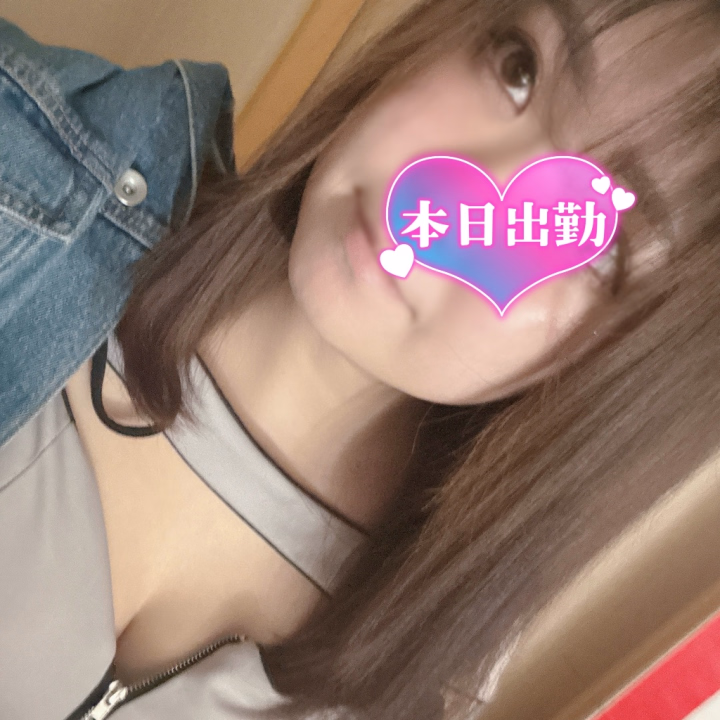 髪の毛の長さ、宣材写真くらいに戻ってきた気がする！

今度こそもっと伸ばしたいな〜🍀