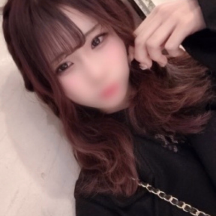 改めて 🌸 


明日から7/6 まで
お世話になることになりました✨💗

📛 れいまる です

145cm ミニミニサイズです😆

⏰ 9時 ~ 23時 です🤟🏻
💤🐌 6/29.30 7/4 この3日間です！


明日からお天気悪いみたいだけど
一緒にぬくぬくして遊ぼうね😌💗